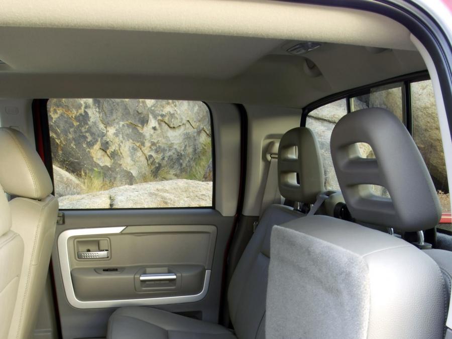  Mitsubishi Raider DuroCross 2007 года  (фото 16 из 52)